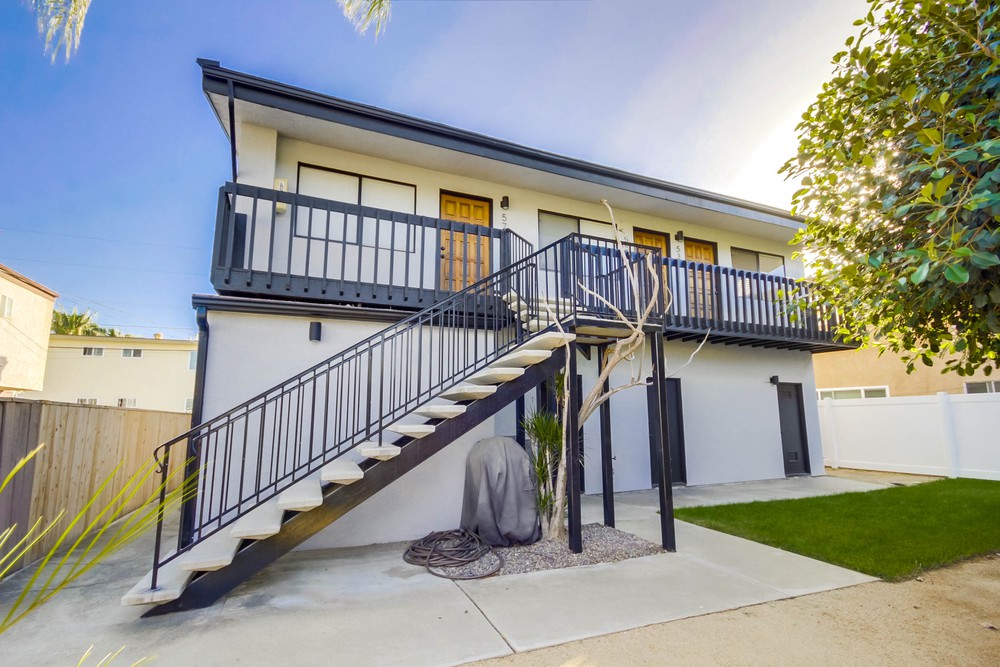 Virtual tour photo 6 of 39 for 2753 Hornblend St