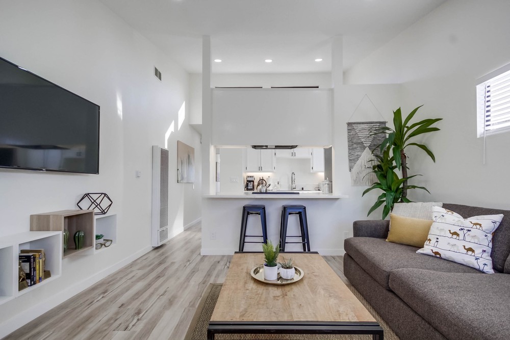 Virtual tour photo 16 of 39 for 2753 Hornblend St