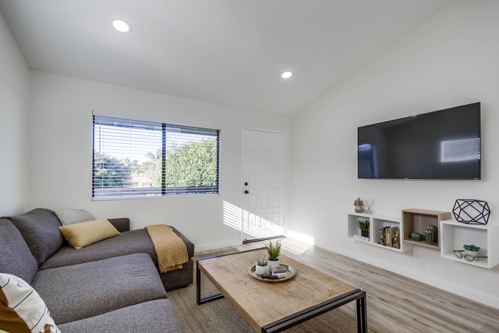 Virtual tour photo 19 of 39 for 2753 Hornblend St