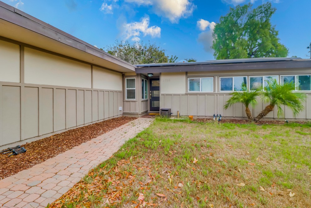 Virtual tour photo 6 of 42 for 2755 Amulet St