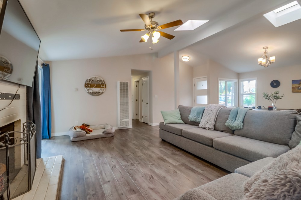 Virtual tour photo 11 of 42 for 2755 Amulet St