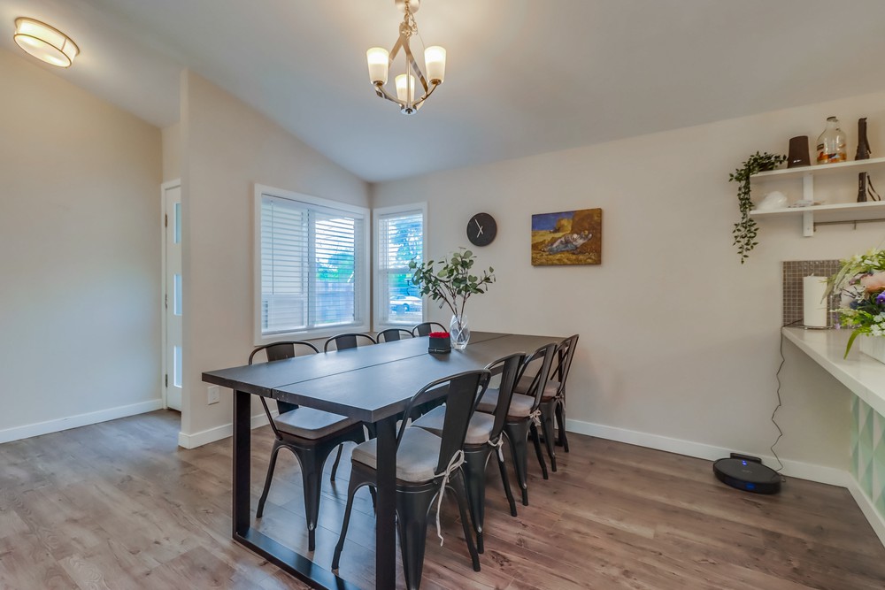 Virtual tour photo 17 of 42 for 2755 Amulet St