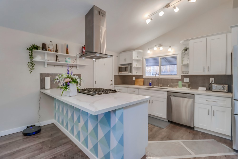 Virtual tour photo 18 of 42 for 2755 Amulet St
