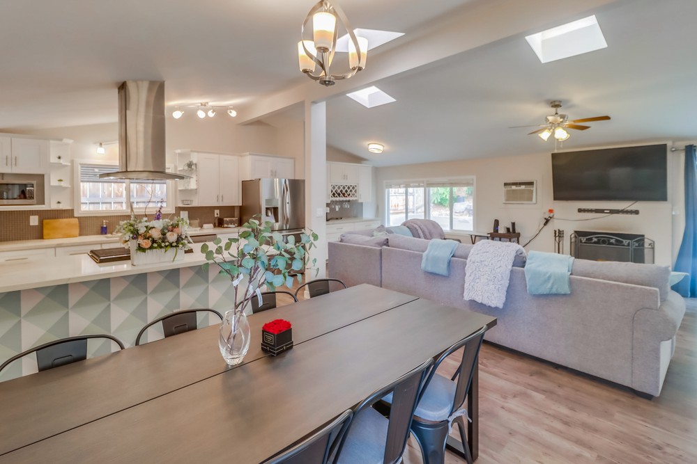 Virtual tour photo 21 of 42 for 2755 Amulet St