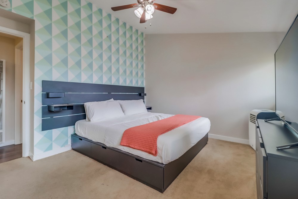 Virtual tour photo 30 of 42 for 2755 Amulet St