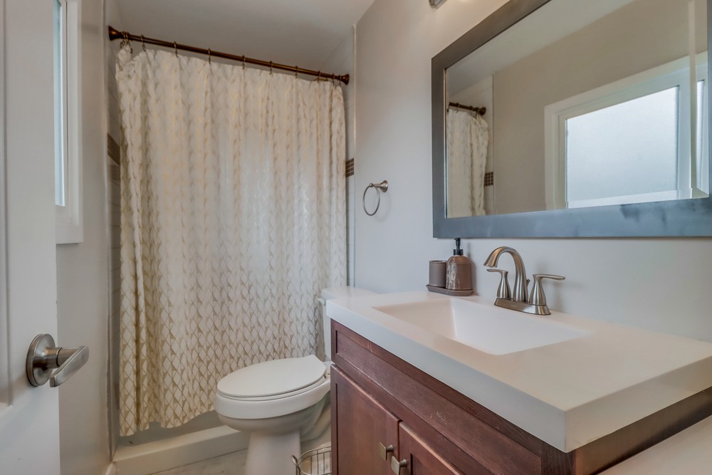 Virtual tour photo 32 of 42 for 2755 Amulet St