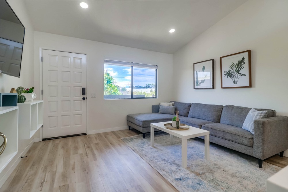 Virtual tour photo 11 of 23 for 2755 McGraw St