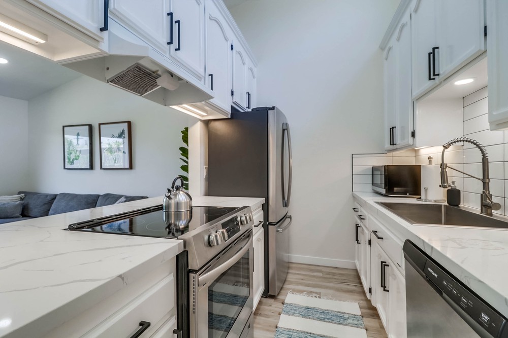 Virtual tour photo 18 of 23 for 2755 McGraw St