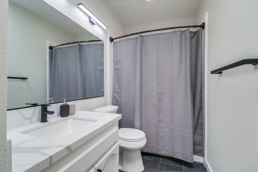 Virtual tour photo 23 of 23 for 2755 McGraw St