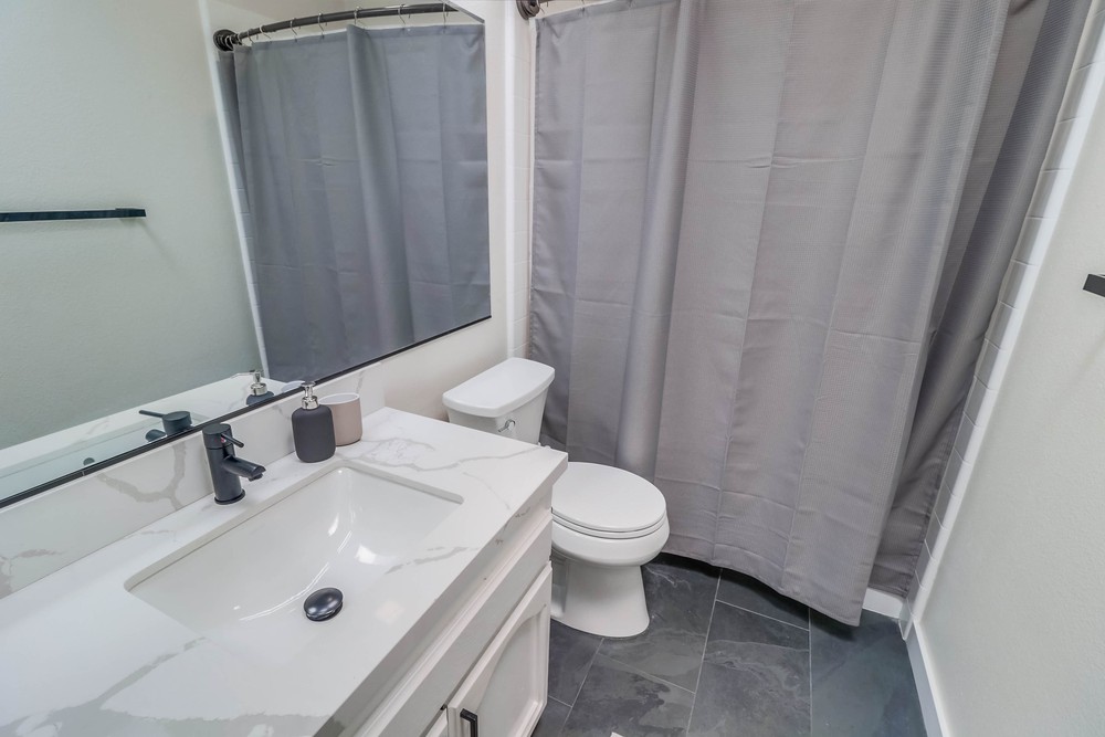 Virtual tour photo 24 of 23 for 2755 McGraw St