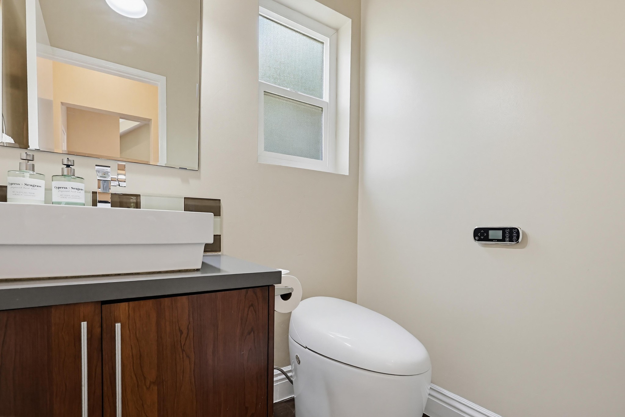 Virtual tour photo 22 of 91 for 2756 Southampton Rd