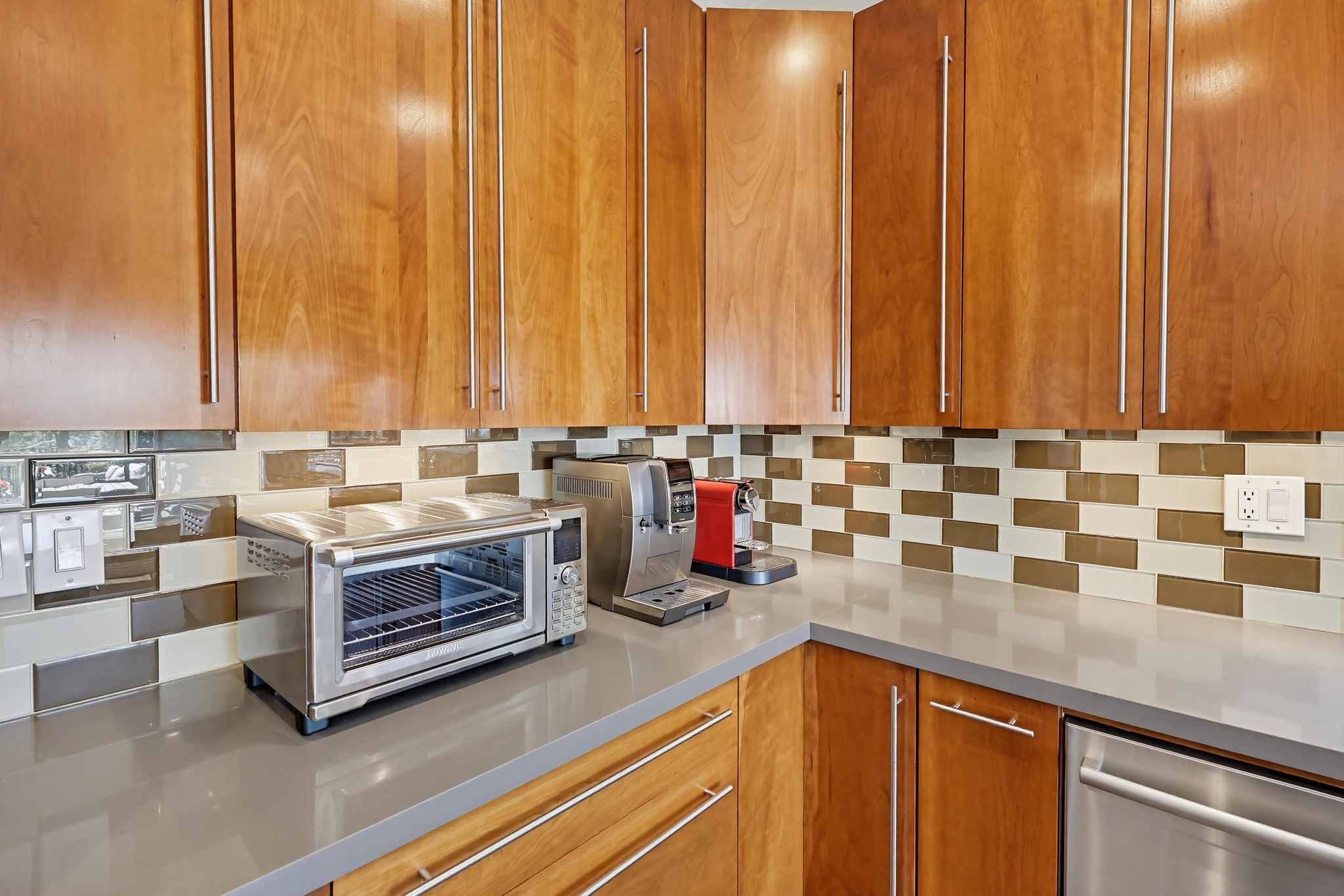 Virtual tour photo 27 of 91 for 2756 Southampton Rd