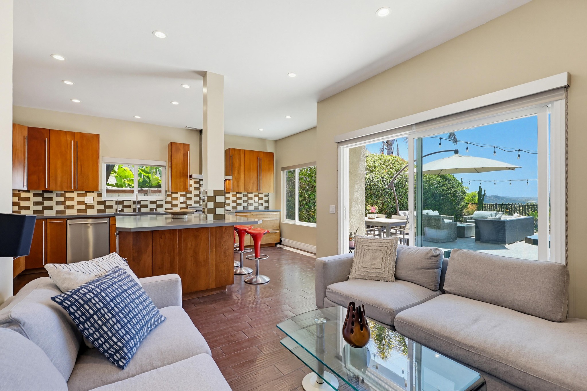 Virtual tour photo 37 of 91 for 2756 Southampton Rd