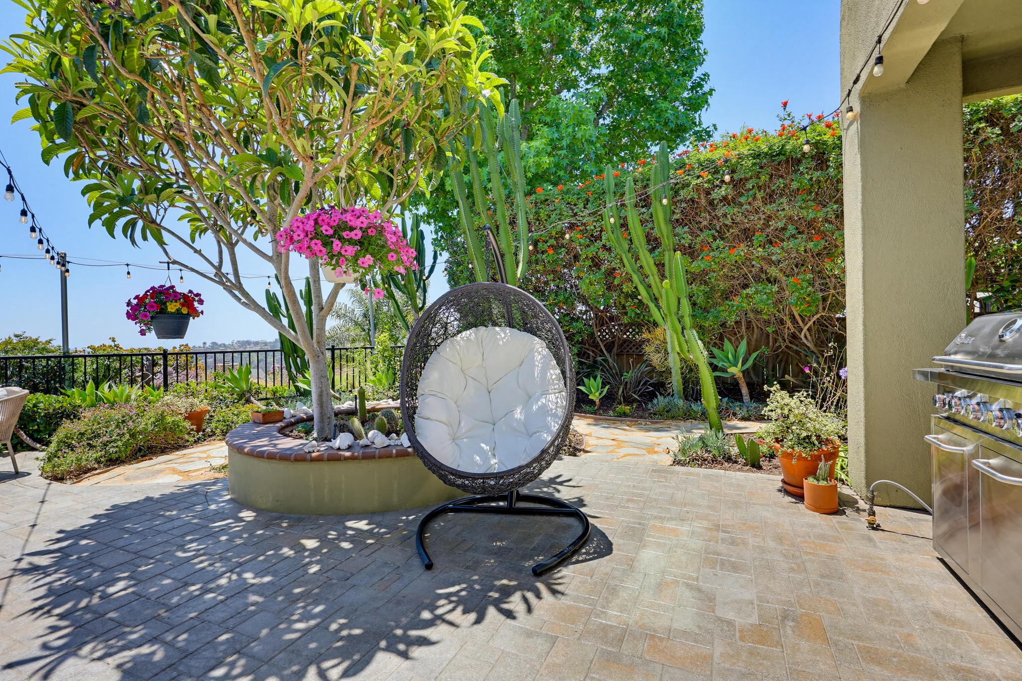 Virtual tour photo 70 of 91 for 2756 Southampton Rd