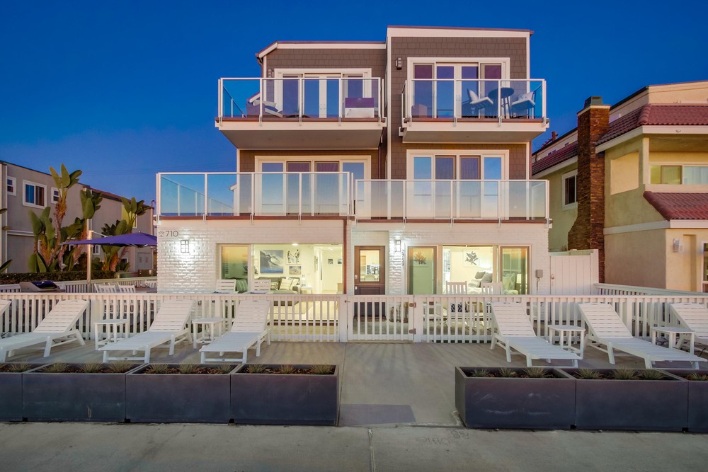 Virtual tour photo 1 of 57 for 2759 Ocean Front Walk