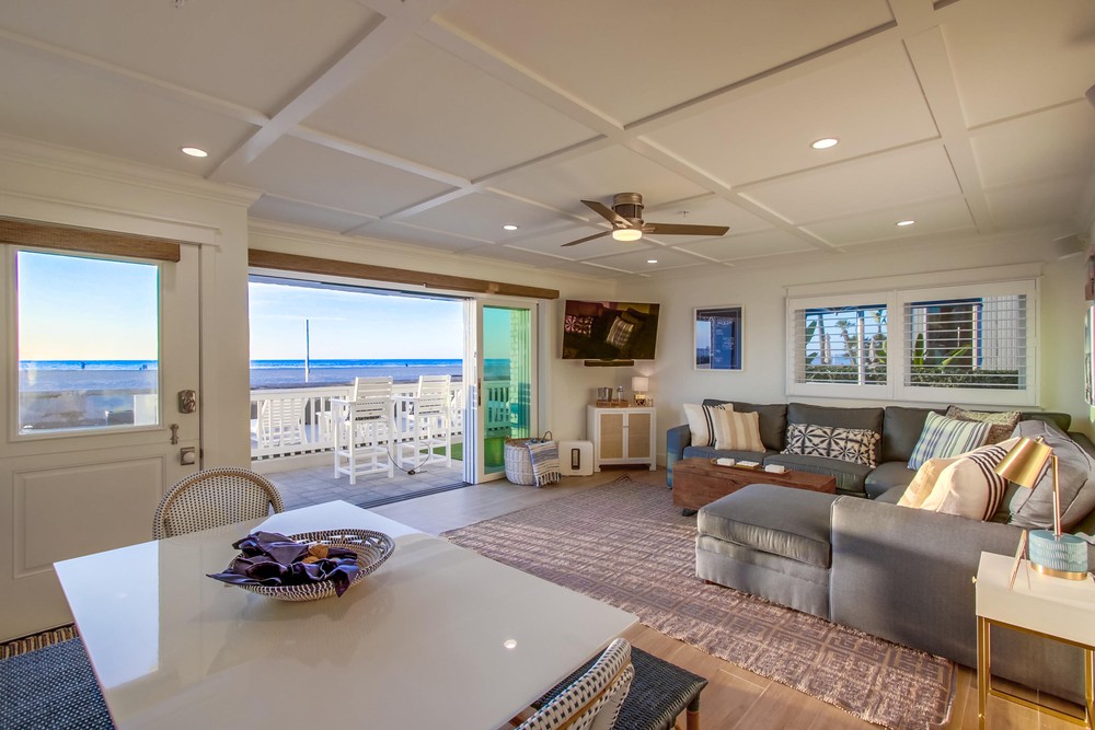Virtual tour photo 16 of 57 for 2759 Ocean Front Walk