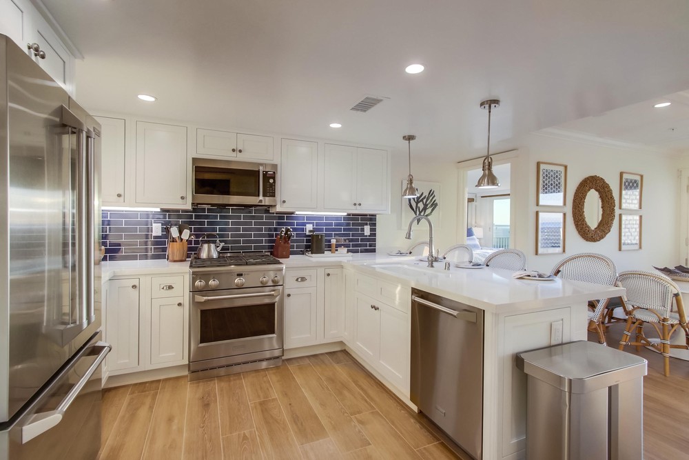 Virtual tour photo 21 of 57 for 2759 Ocean Front Walk