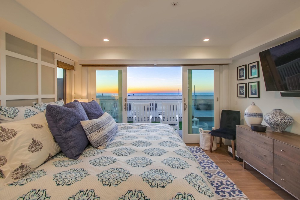 Virtual tour photo 26 of 57 for 2759 Ocean Front Walk