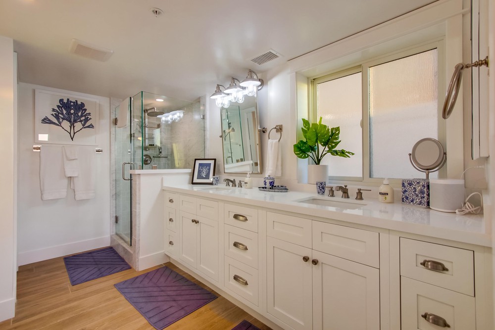 Virtual tour photo 32 of 57 for 2759 Ocean Front Walk
