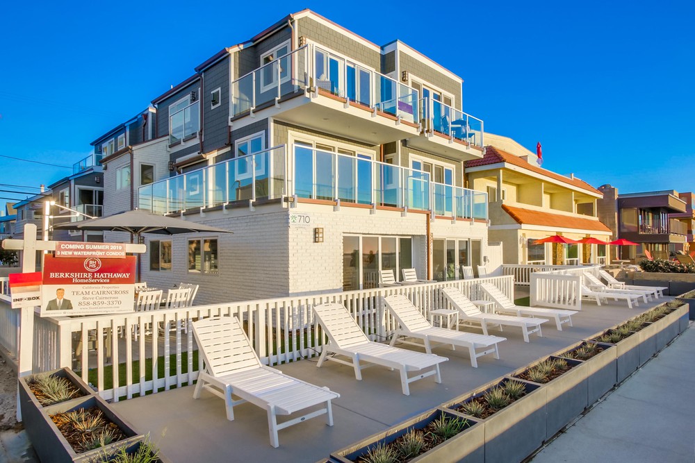 Virtual tour photo 43 of 57 for 2759 Ocean Front Walk