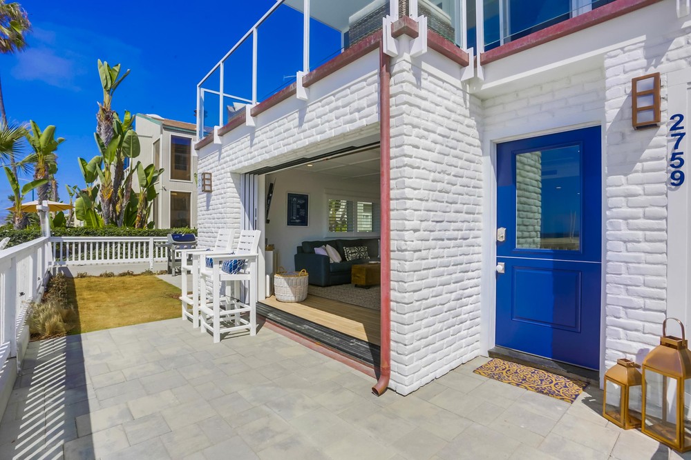 Virtual tour photo 8 of 47 for 2759 Ocean Front Walk