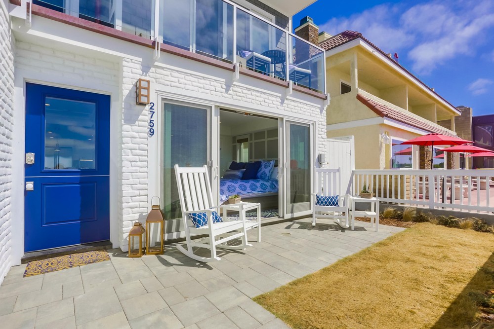 Virtual tour photo 11 of 47 for 2759 Ocean Front Walk