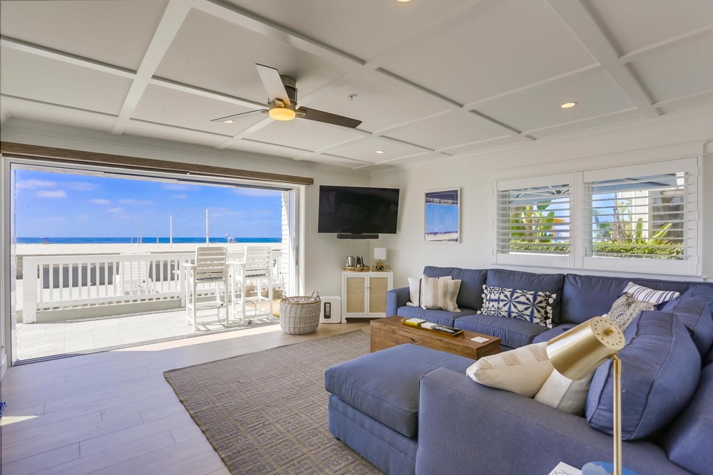 Virtual tour photo 19 of 47 for 2759 Ocean Front Walk
