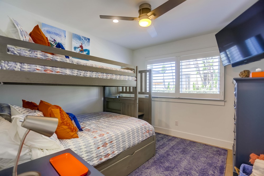 Virtual tour photo 35 of 47 for 2759 Ocean Front Walk