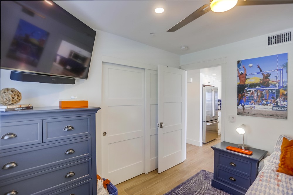 Virtual tour photo 37 of 47 for 2759 Ocean Front Walk