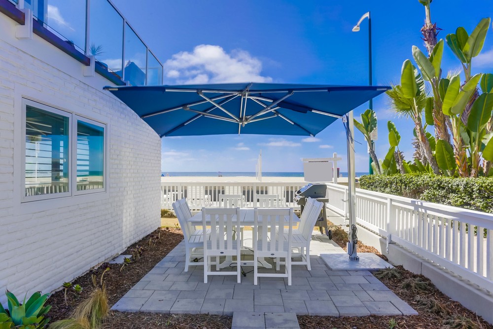 Virtual tour photo 44 of 47 for 2759 Ocean Front Walk
