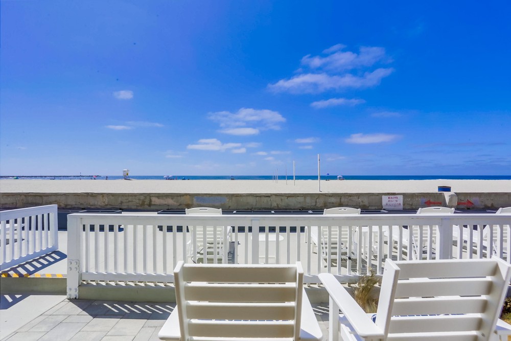 Virtual tour photo 45 of 47 for 2759 Ocean Front Walk
