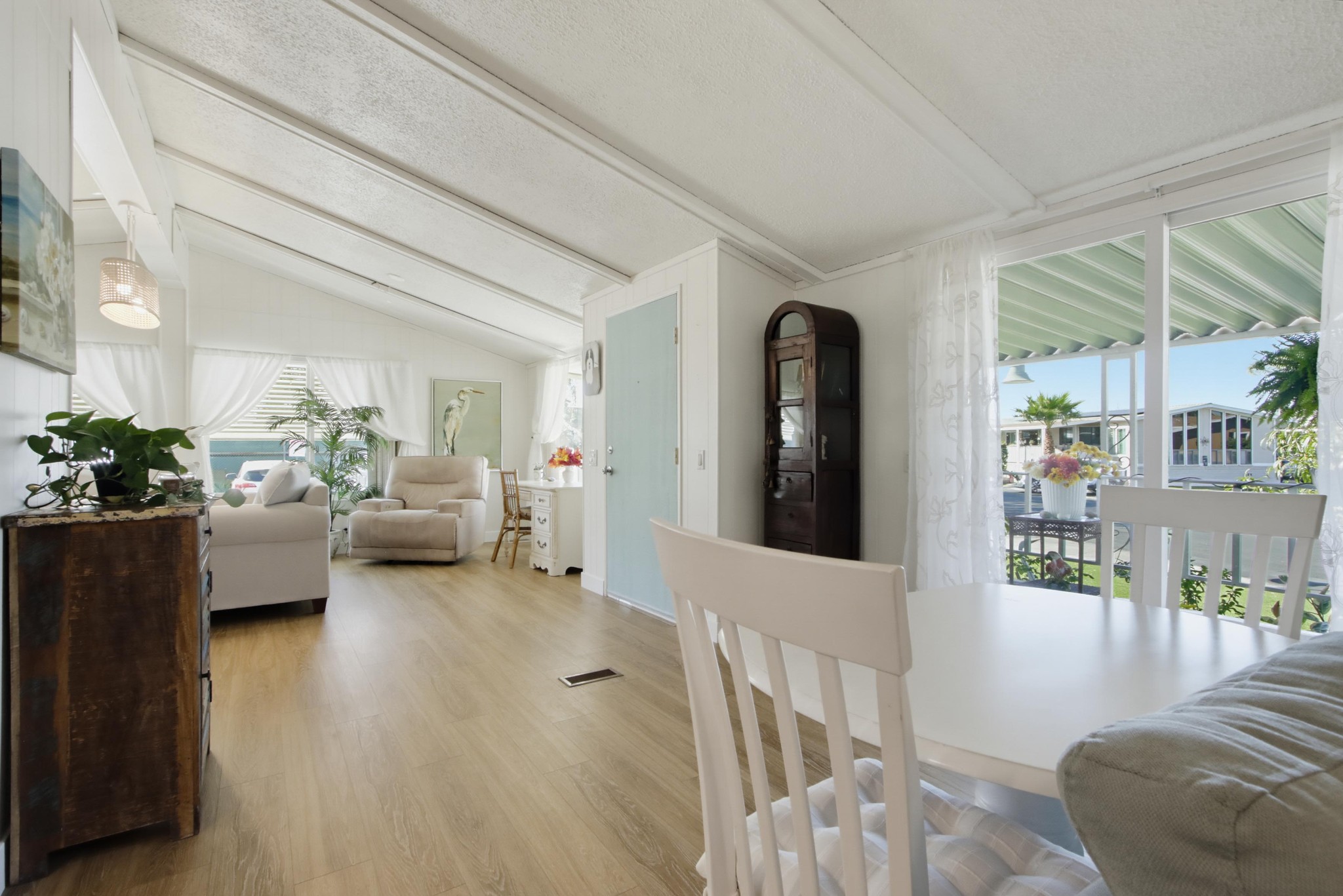 Virtual tour photo 22 of 56 for 276 N El Camino Real spc 112 o