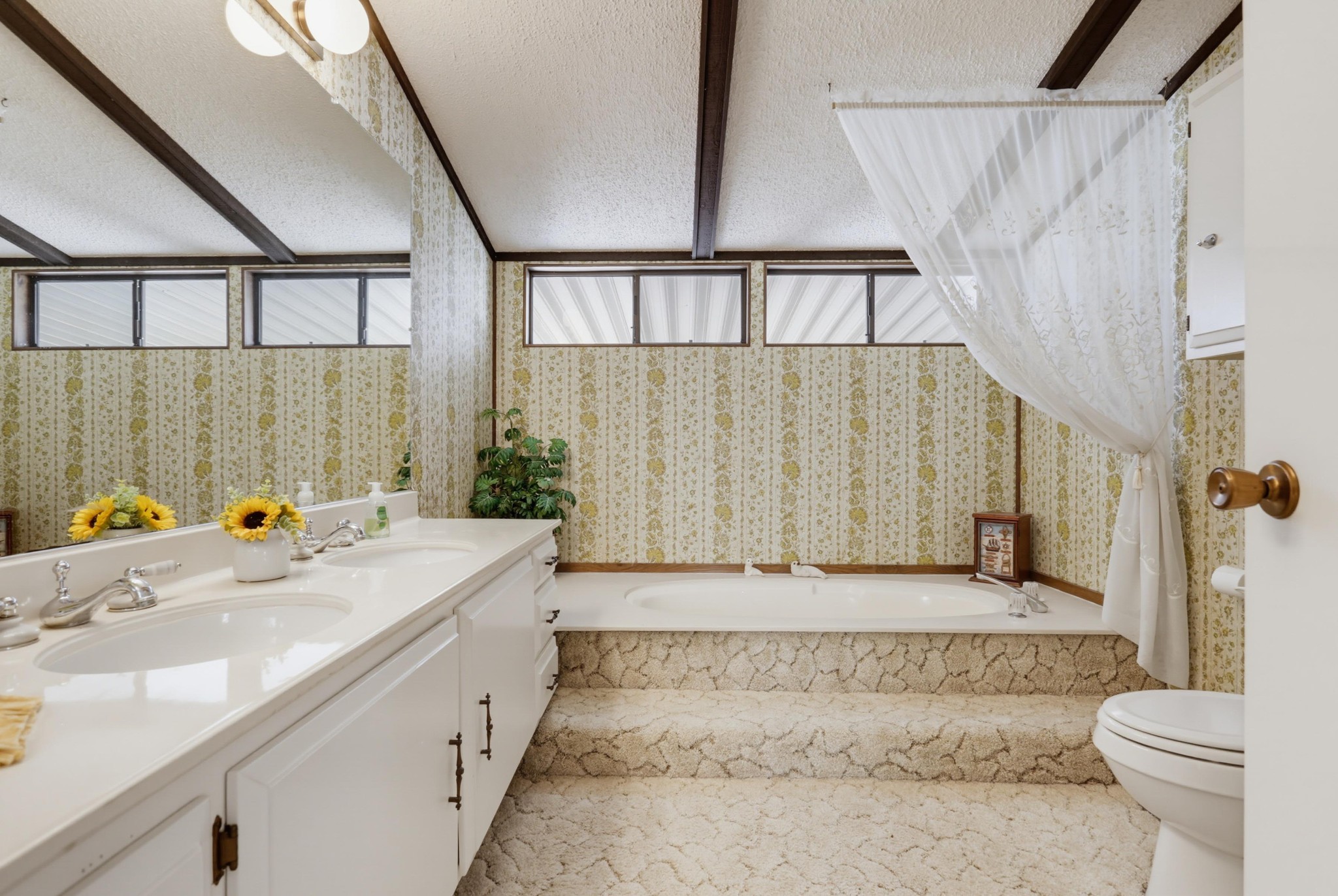 Virtual tour photo 22 of 37 for 276 N El Camino Real Spc 151