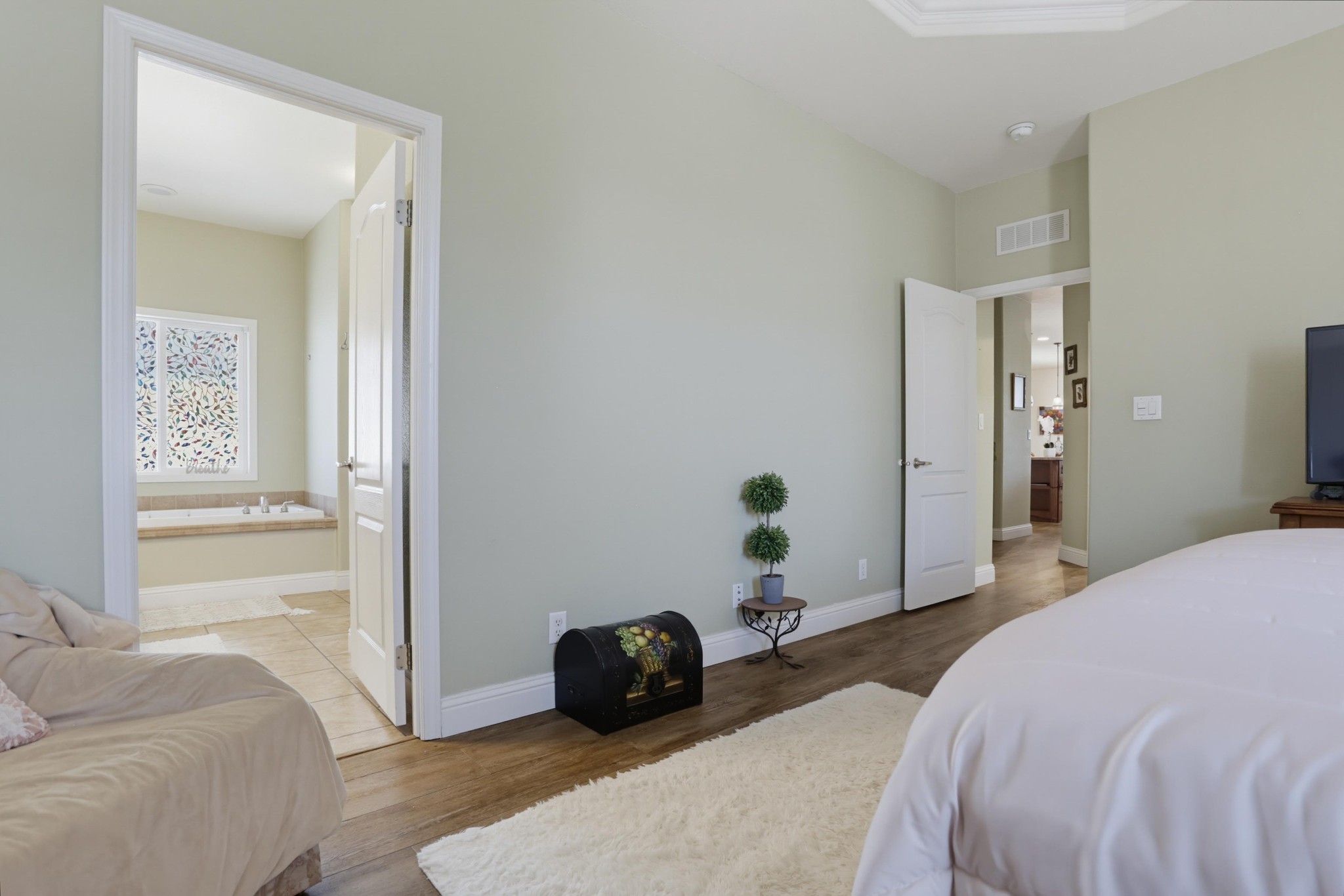 Virtual tour photo 25 of 41 for 276 N El Camino Real Spc 175