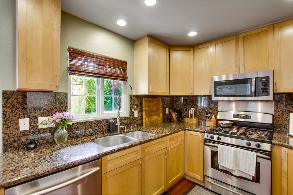 Virtual tour photo 14 of 32 for 2761 A Street #303