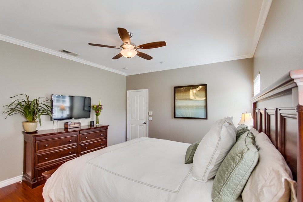 Virtual tour photo 24 of 32 for 2761 A Street #303