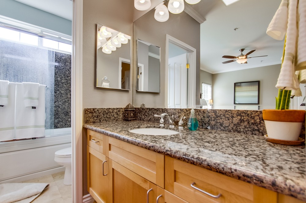 Virtual tour photo 25 of 32 for 2761 A Street #303