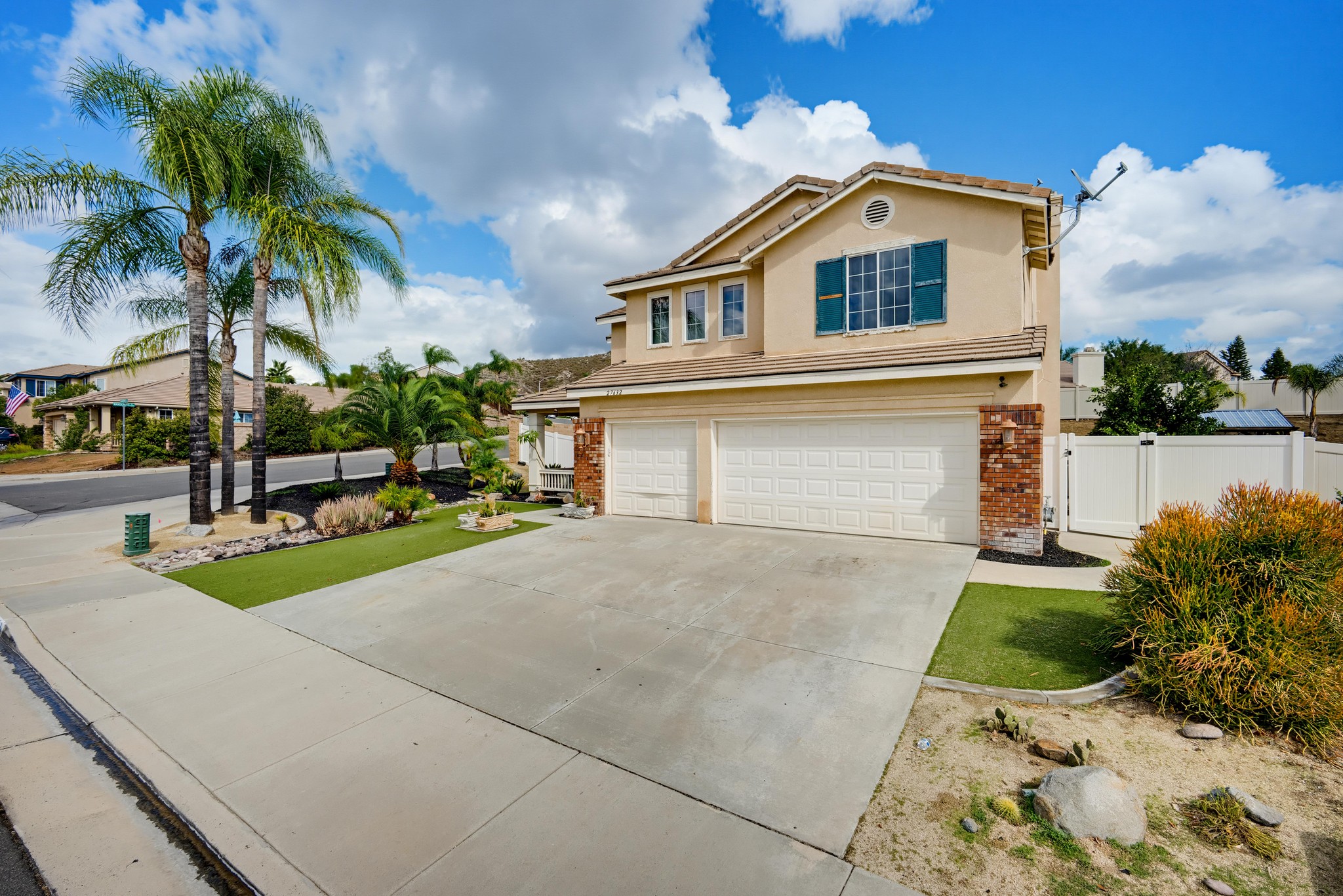 Virtual tour photo 4 of 34 for 27632 Mangrove St