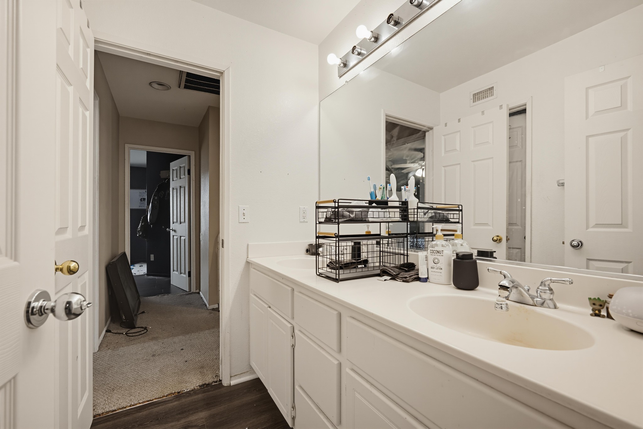 Virtual tour photo 23 of 34 for 27632 Mangrove St