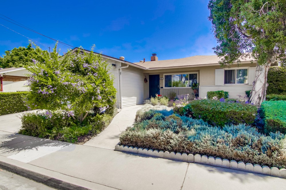 Virtual tour photo 1 of 42 for 2765 51st St