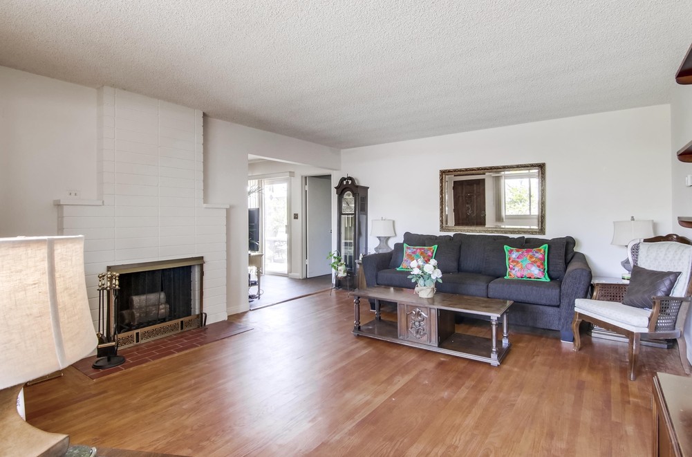 Virtual tour photo 13 of 42 for 2765 51st St