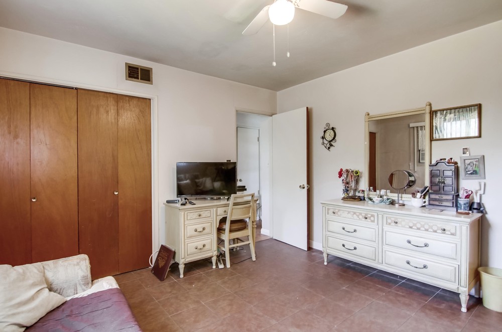 Virtual tour photo 29 of 42 for 2765 51st St