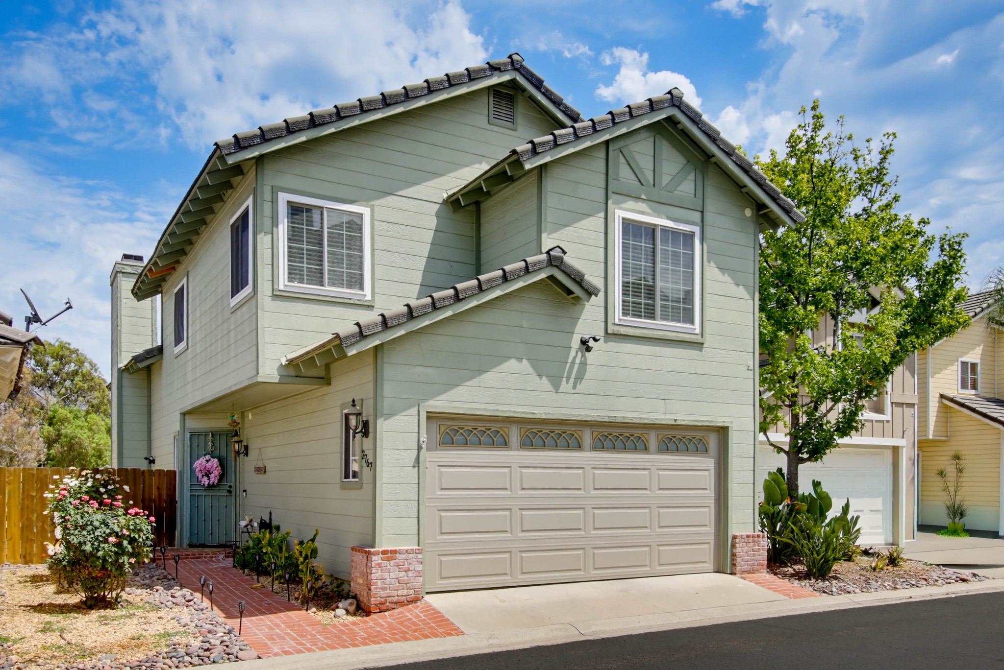 Virtual tour photo 1 of 112 for 2767 Blackbush Ln