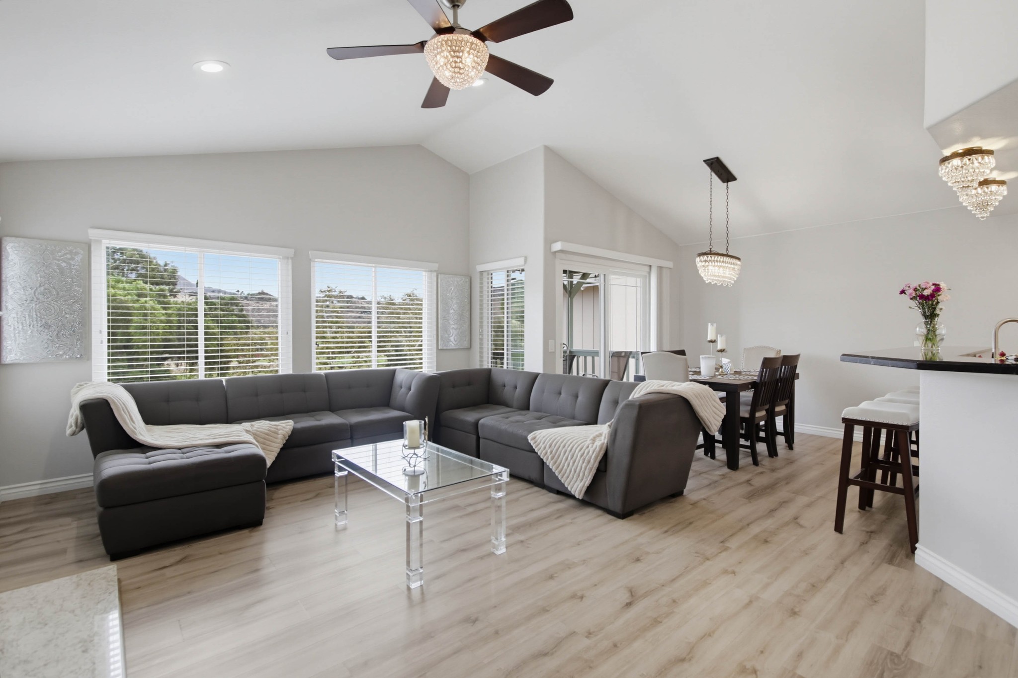 Virtual tour photo 6 of 112 for 2767 Blackbush Ln