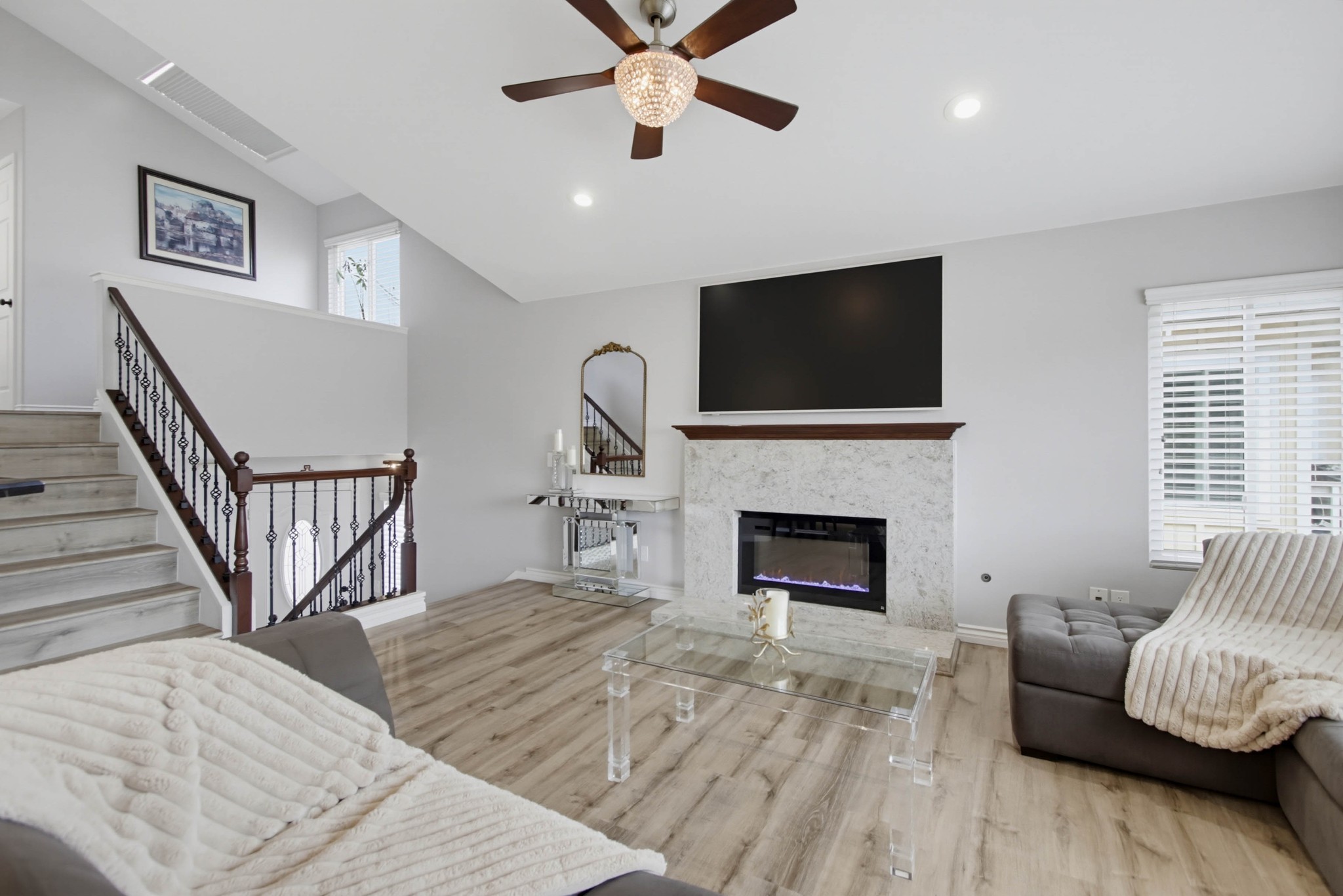 Virtual tour photo 9 of 112 for 2767 Blackbush Ln