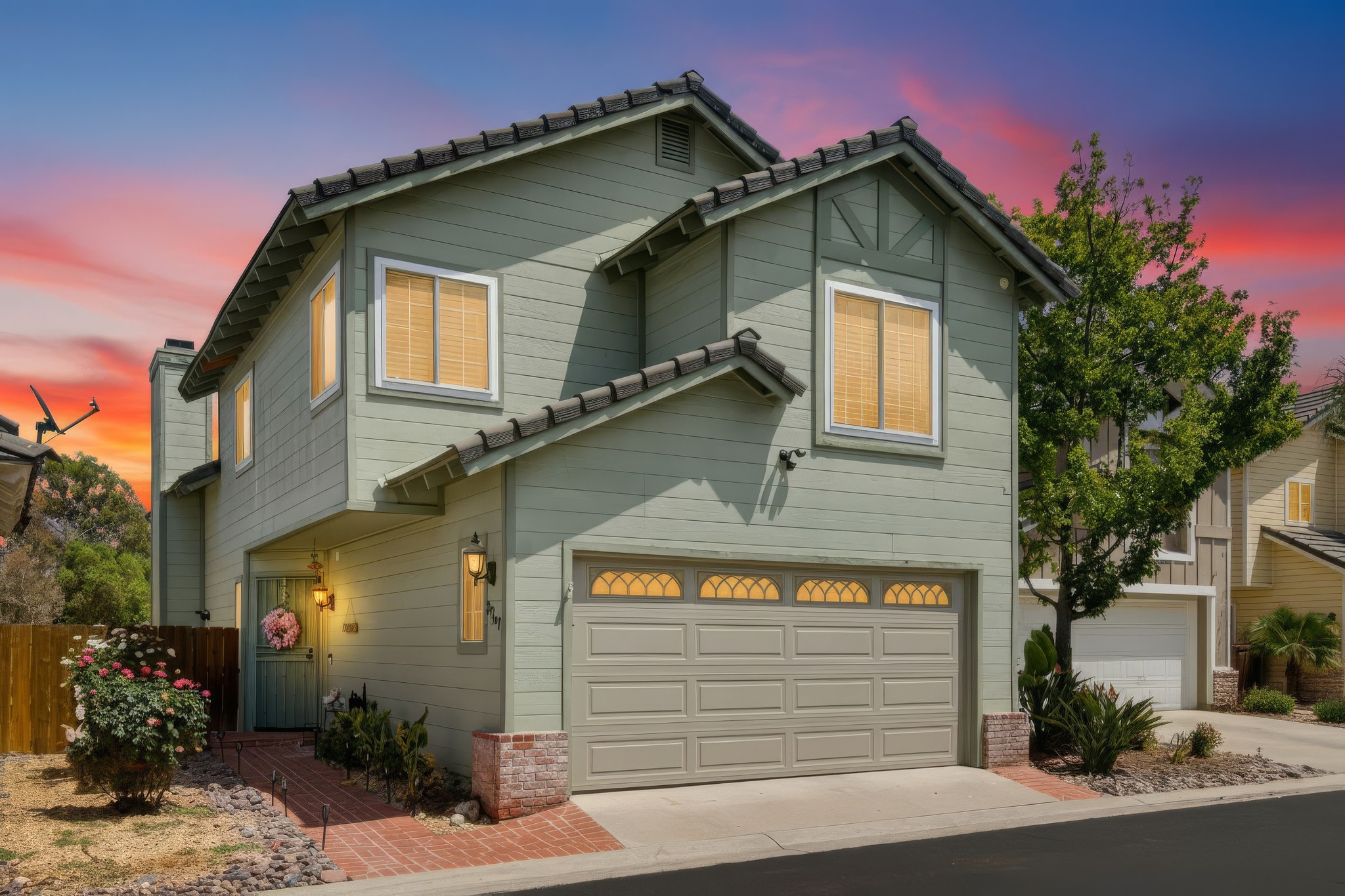 Virtual tour photo 75 of 112 for 2767 Blackbush Ln