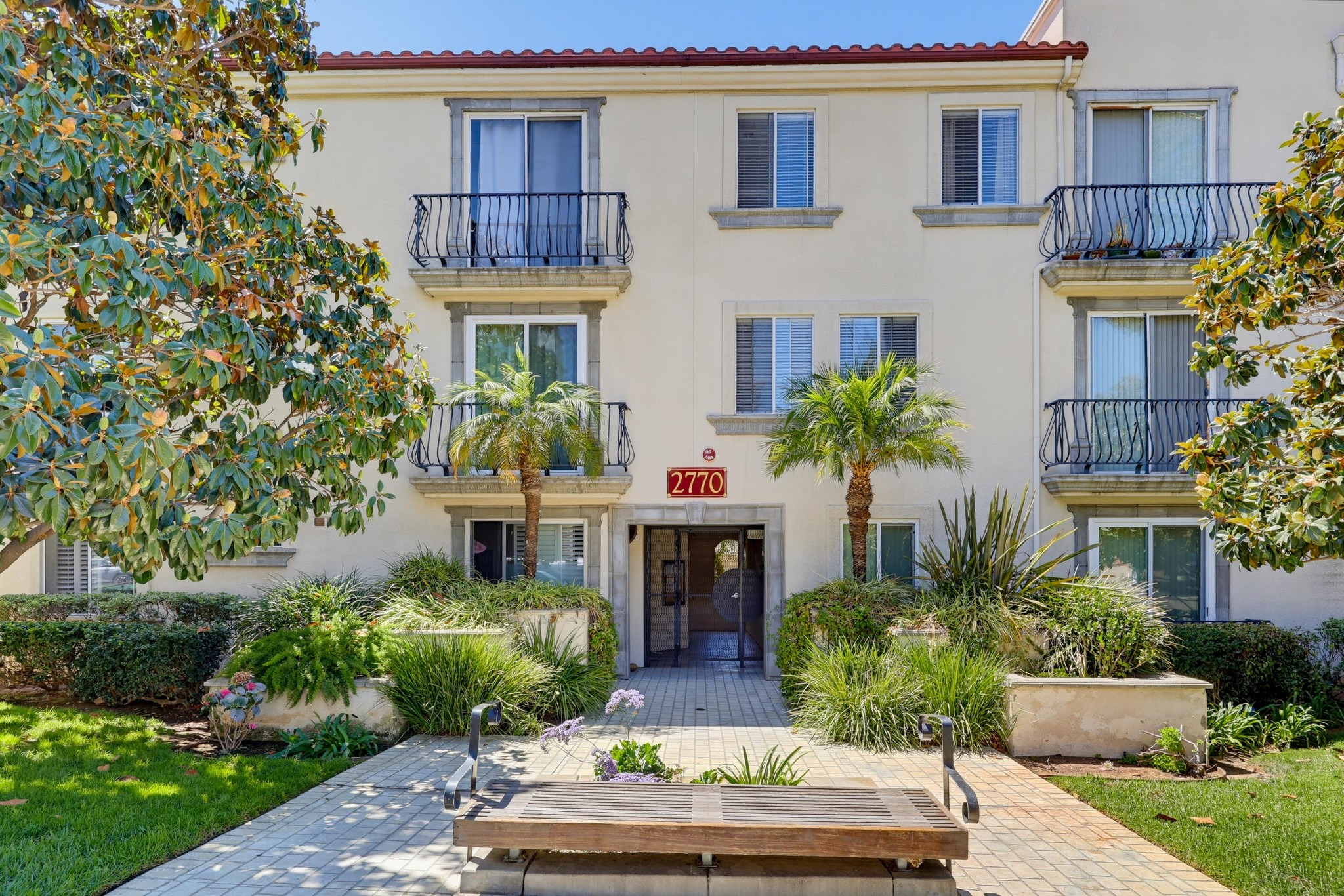 Virtual tour photo 4 of 70 for 2770 Second Ave