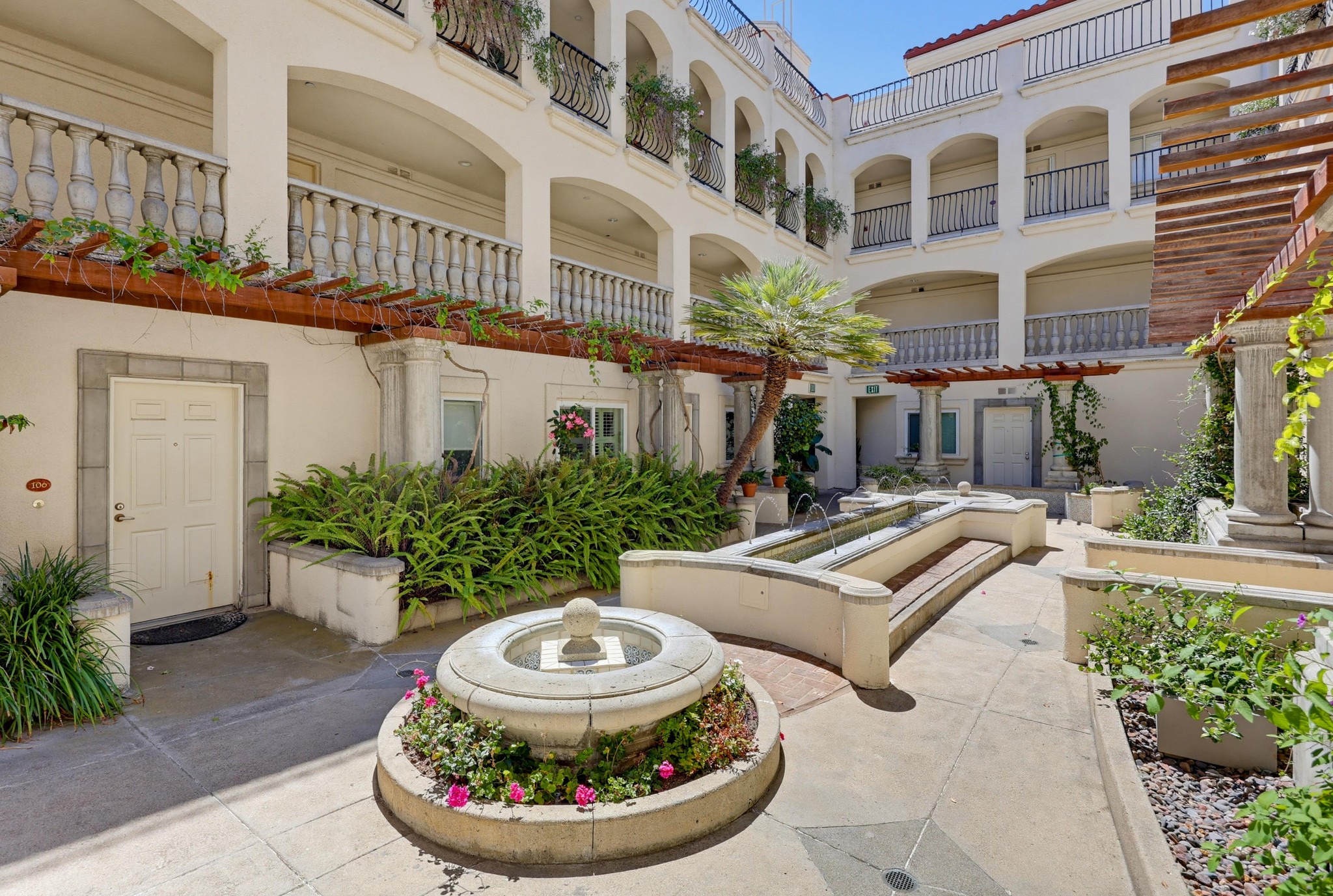 Virtual tour photo 7 of 70 for 2770 Second Ave