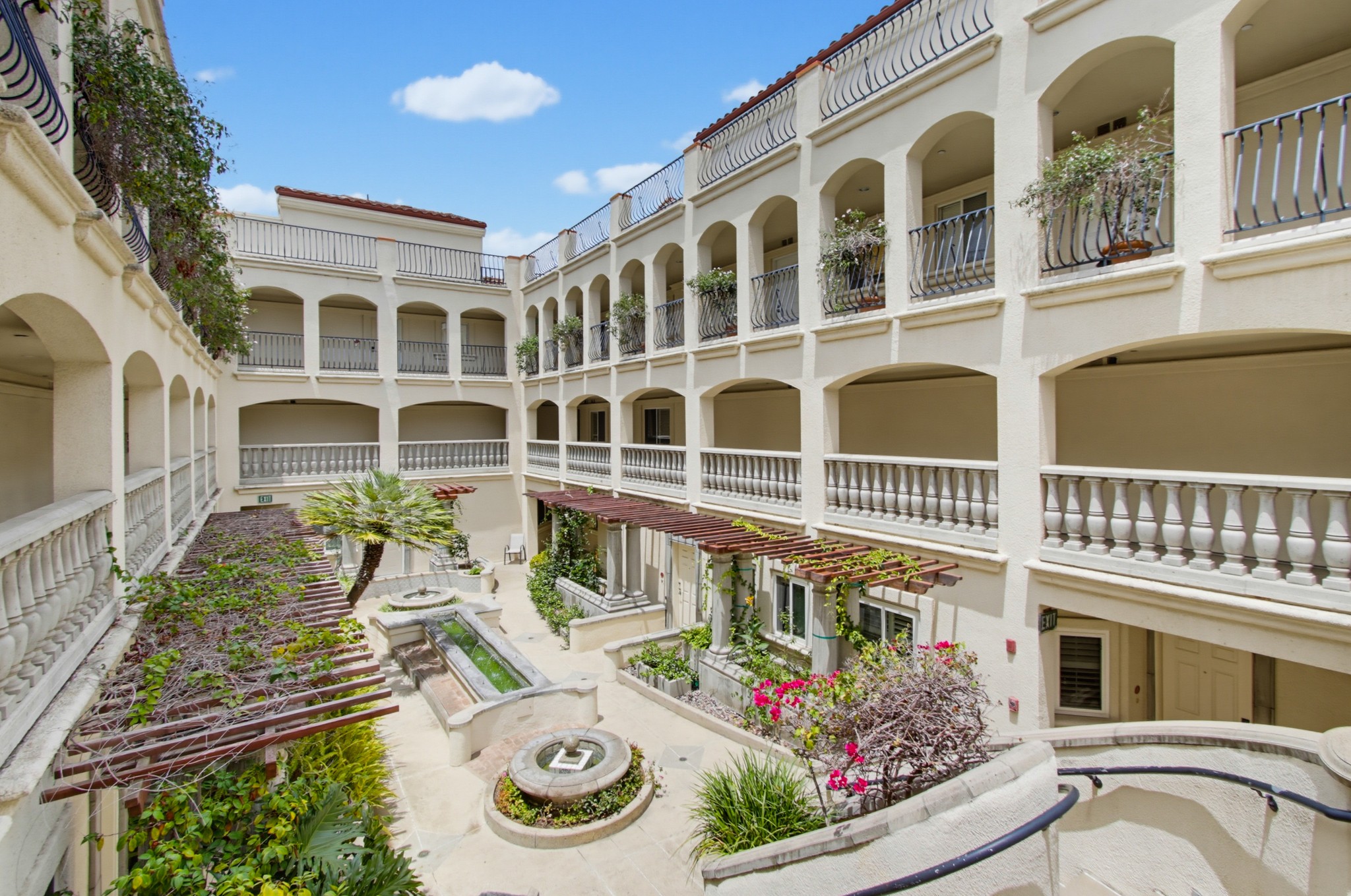 Virtual tour photo 9 of 71 for 2770 Second Ave Unit 112
