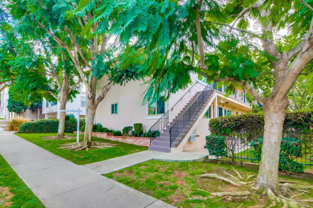 Virtual tour photo 1 of 27 for 2775 A St B